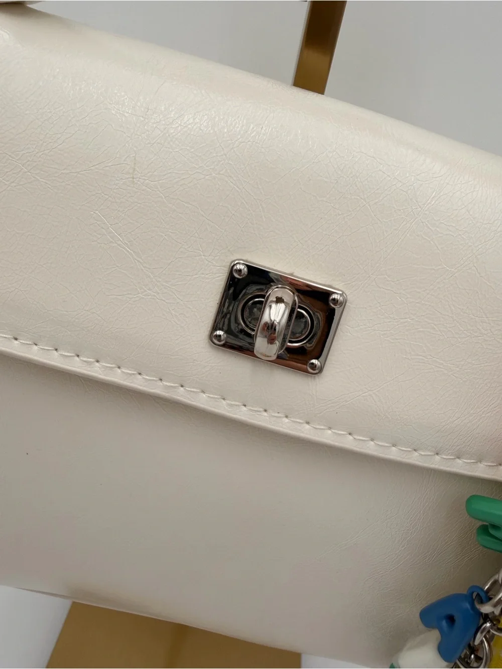 Madden Nyc material polyurethane